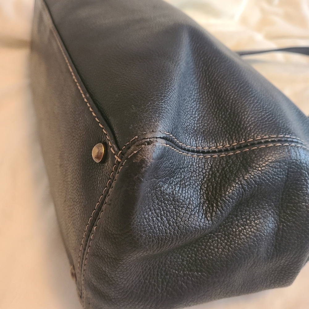 Vintage Chanel Executive Black Caviar Silver Hardware Tote - Picture 6 of 16